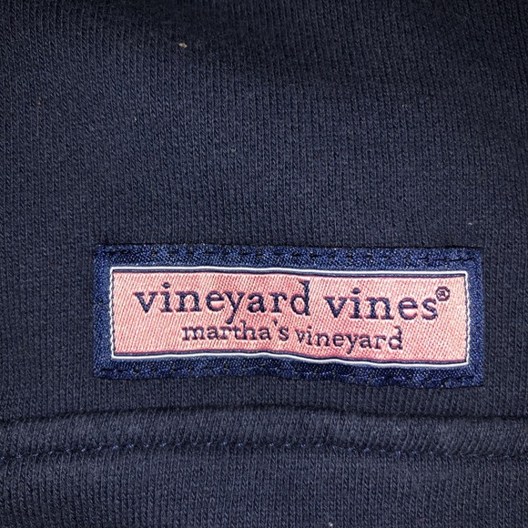 Vineyard Vines Sweater - Picture 2 of 4